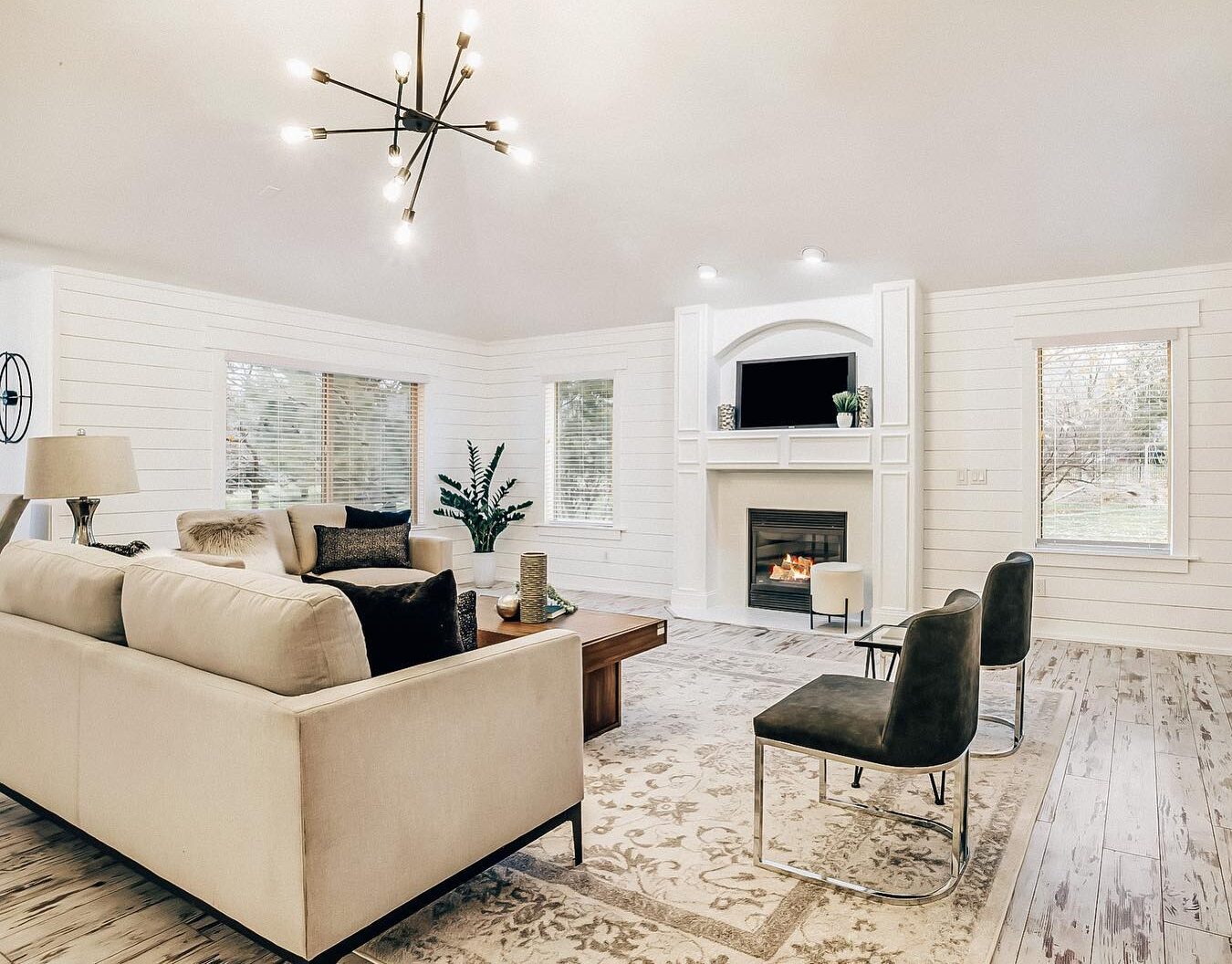 Overland Park Vacant Home Staging