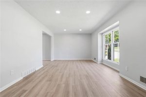 vacant home staging